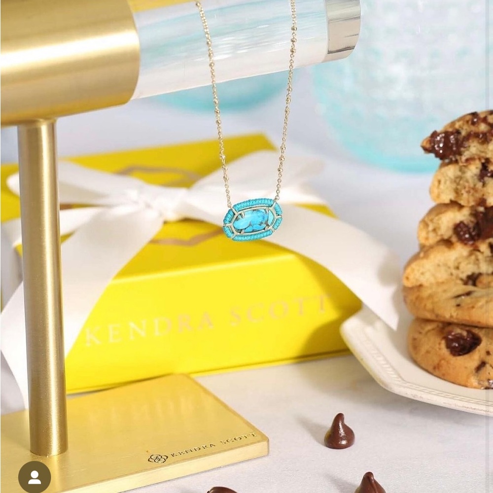 NWT Exclusive Design Kendra Scott and Tiff’s Treats Turquoise Elisa Necklace